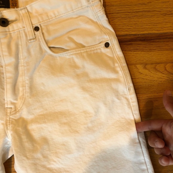 Men’s white JCrew 770 sz 29x32 *CUTS ON WAIST* - Picture 5 of 5